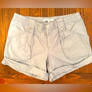 Ann Taylor Loft Cargo Short 
3.5 inch inseam
Size 6